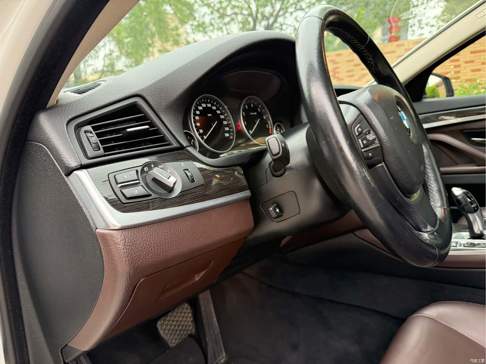 BMW 5 Series, 2014 10
