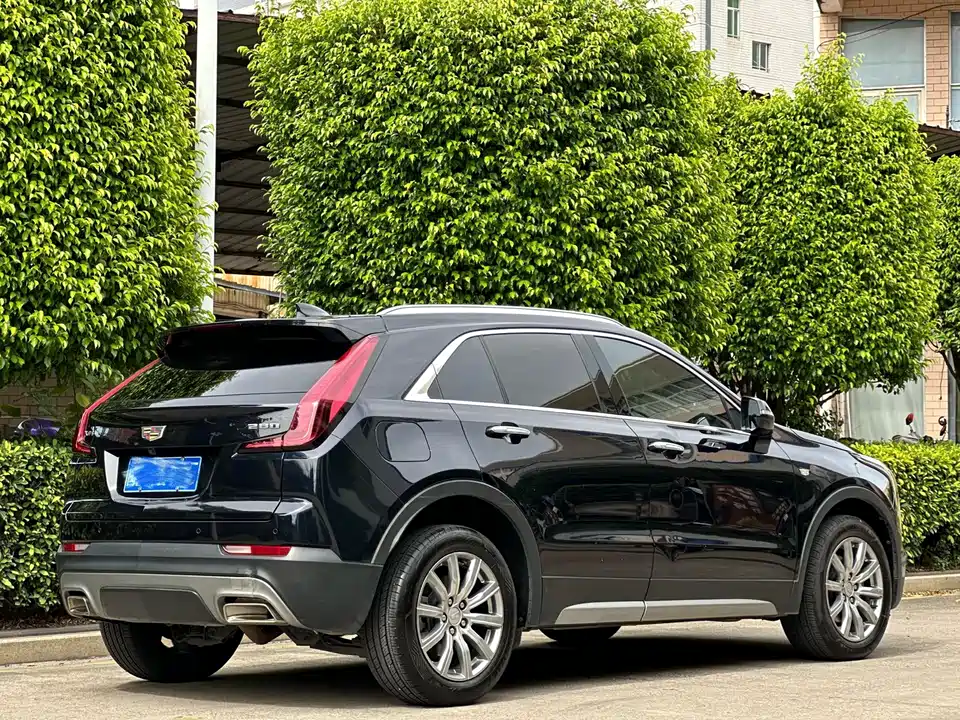 Cadillac XT4