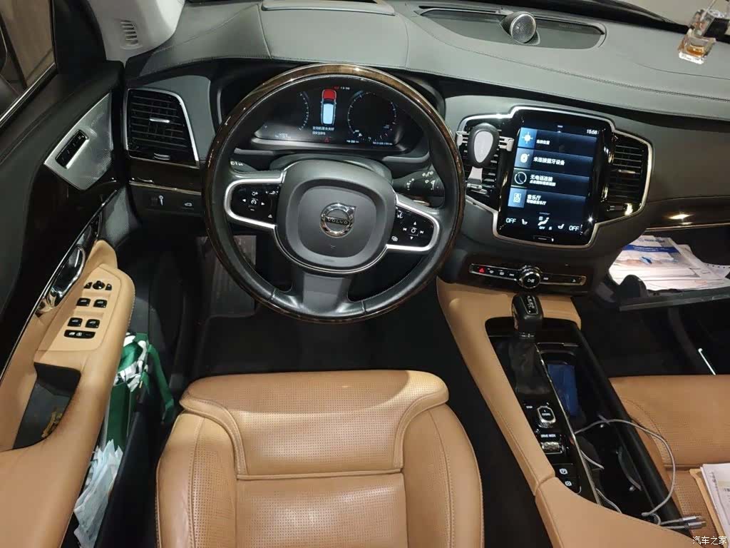 Volvo XC90, 2016 3