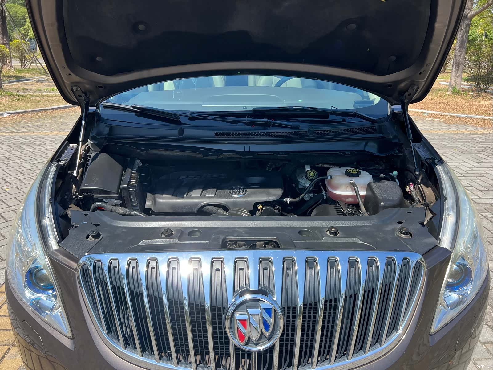 Buick GL8, 2013 18