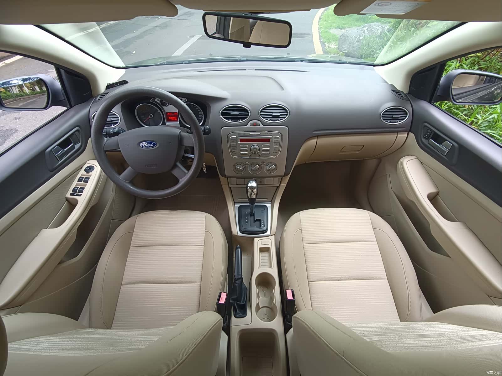 Ford Focus, 2013 11