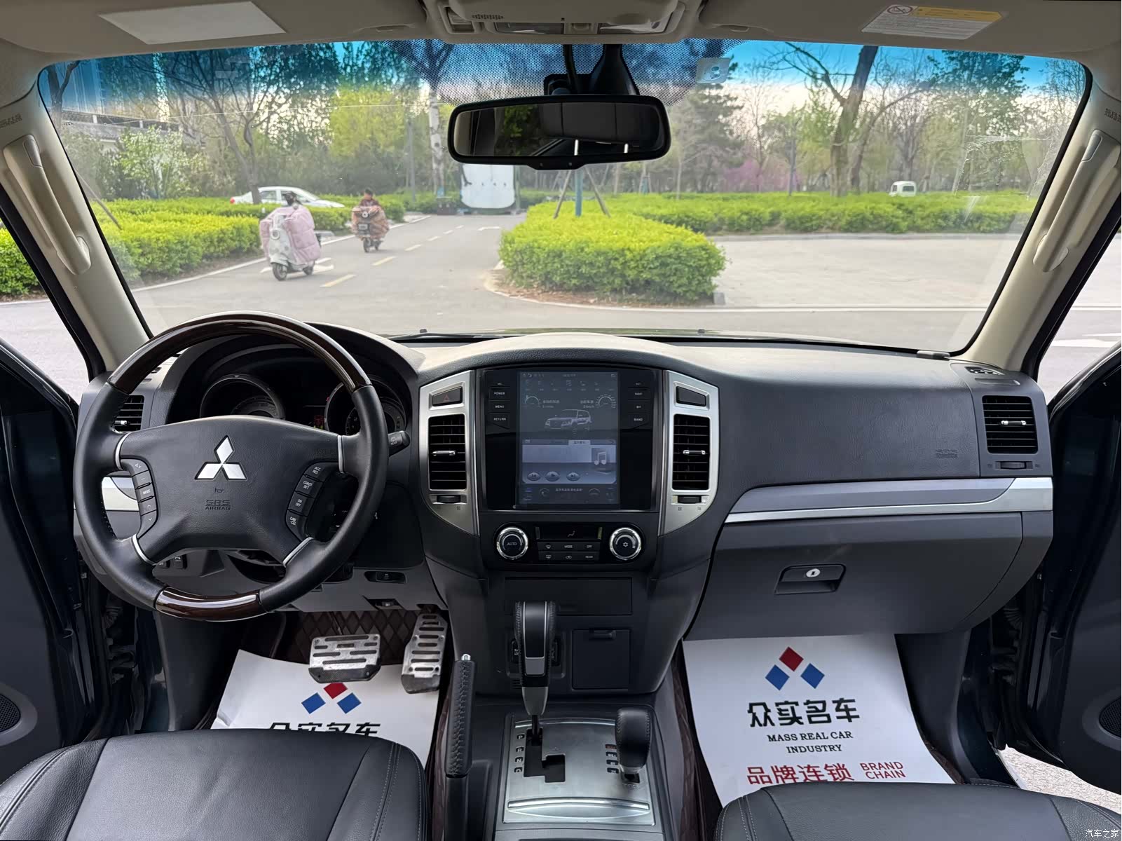 Mitsubishi Pajero, 2017 8