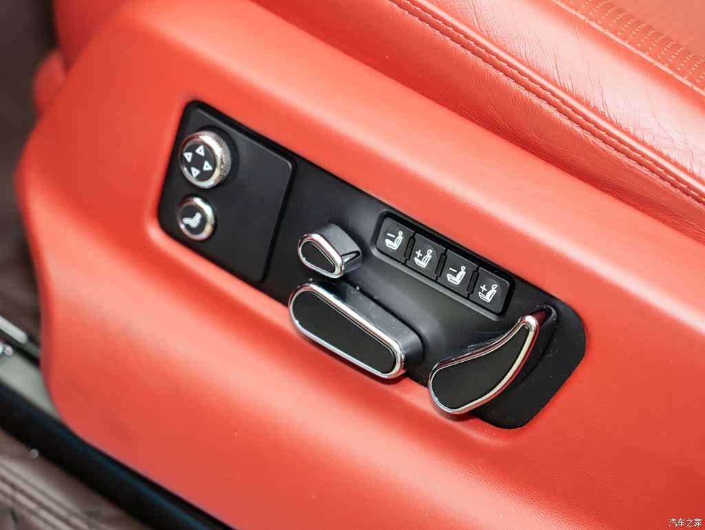 Bentley Bentayga, 2022 10