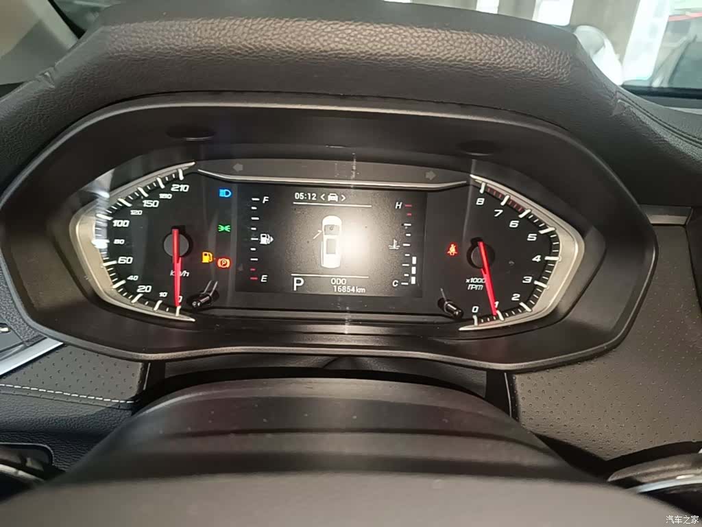 Maxus G50, 2025 12
