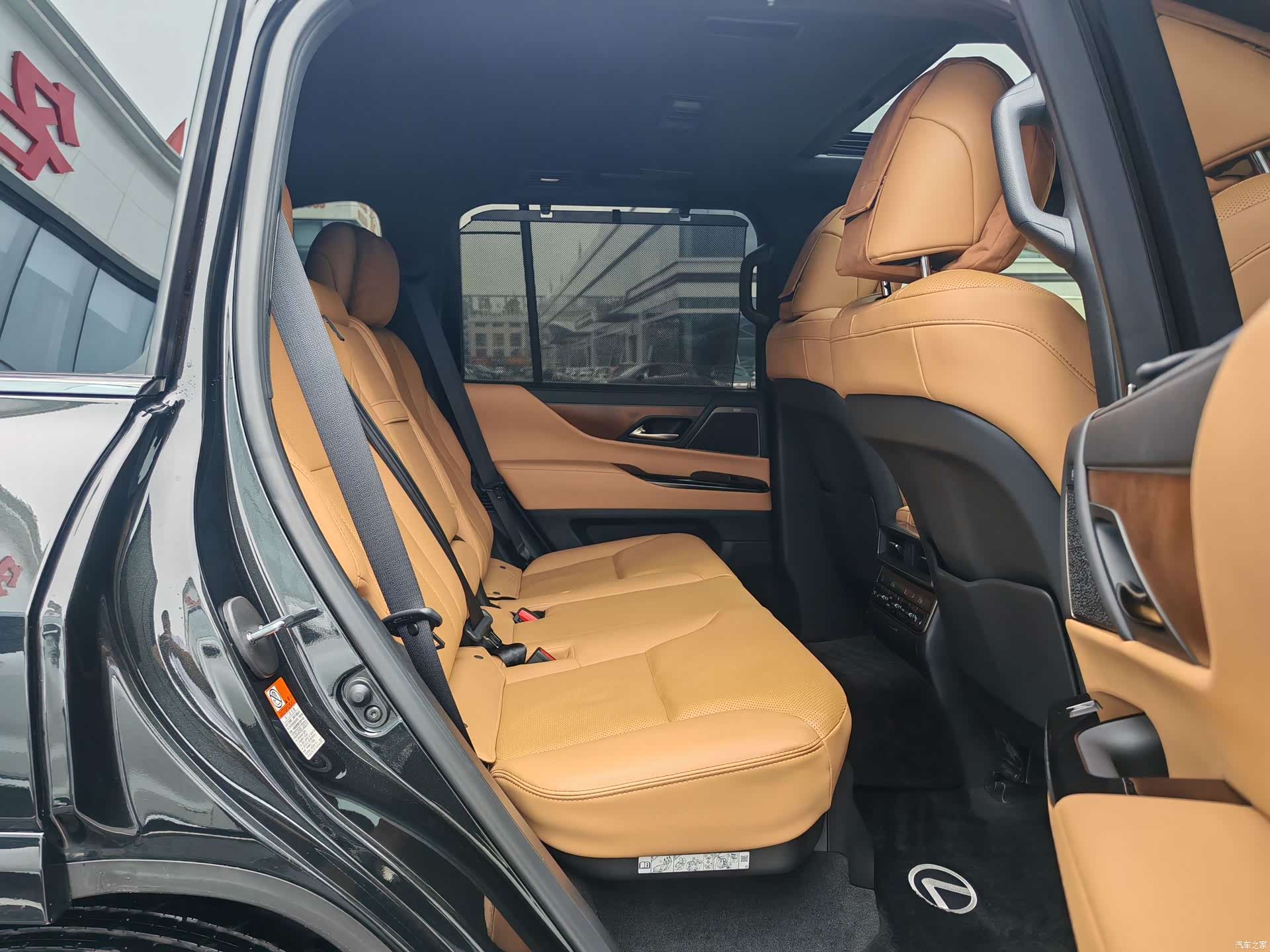 Lexus LX, 2025 20