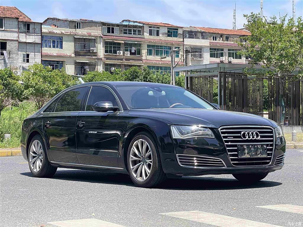 Audi A8L, 2014 3