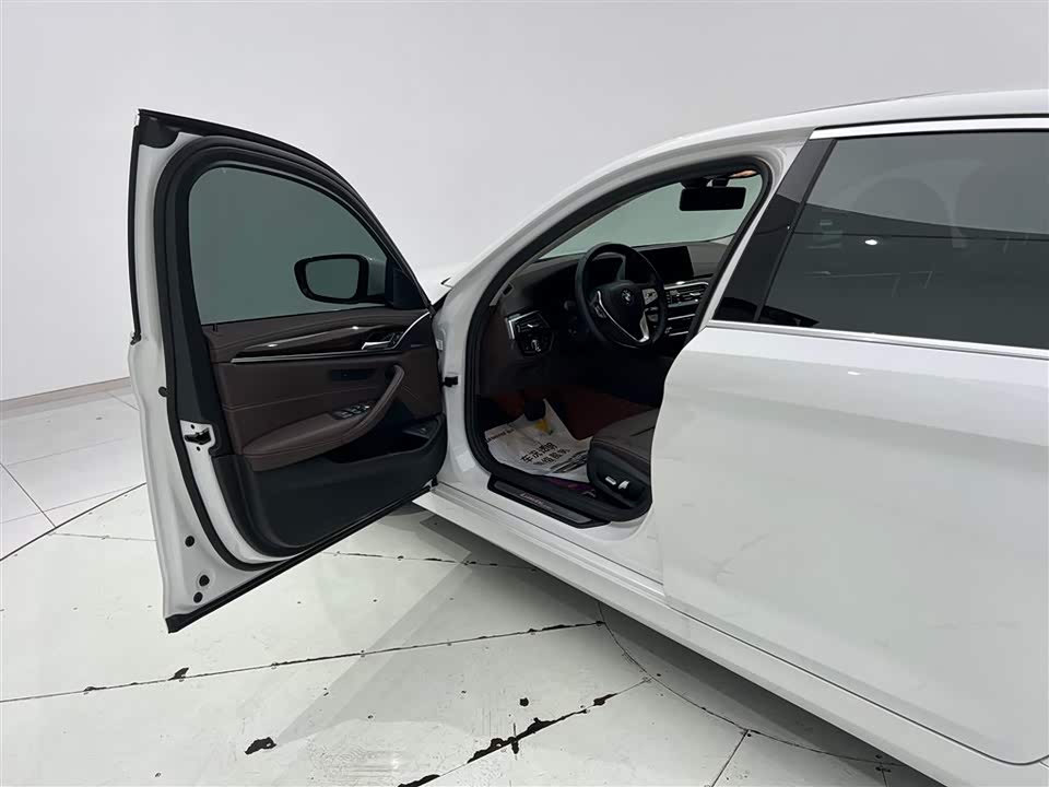 BMW 5 series BMW 5 series