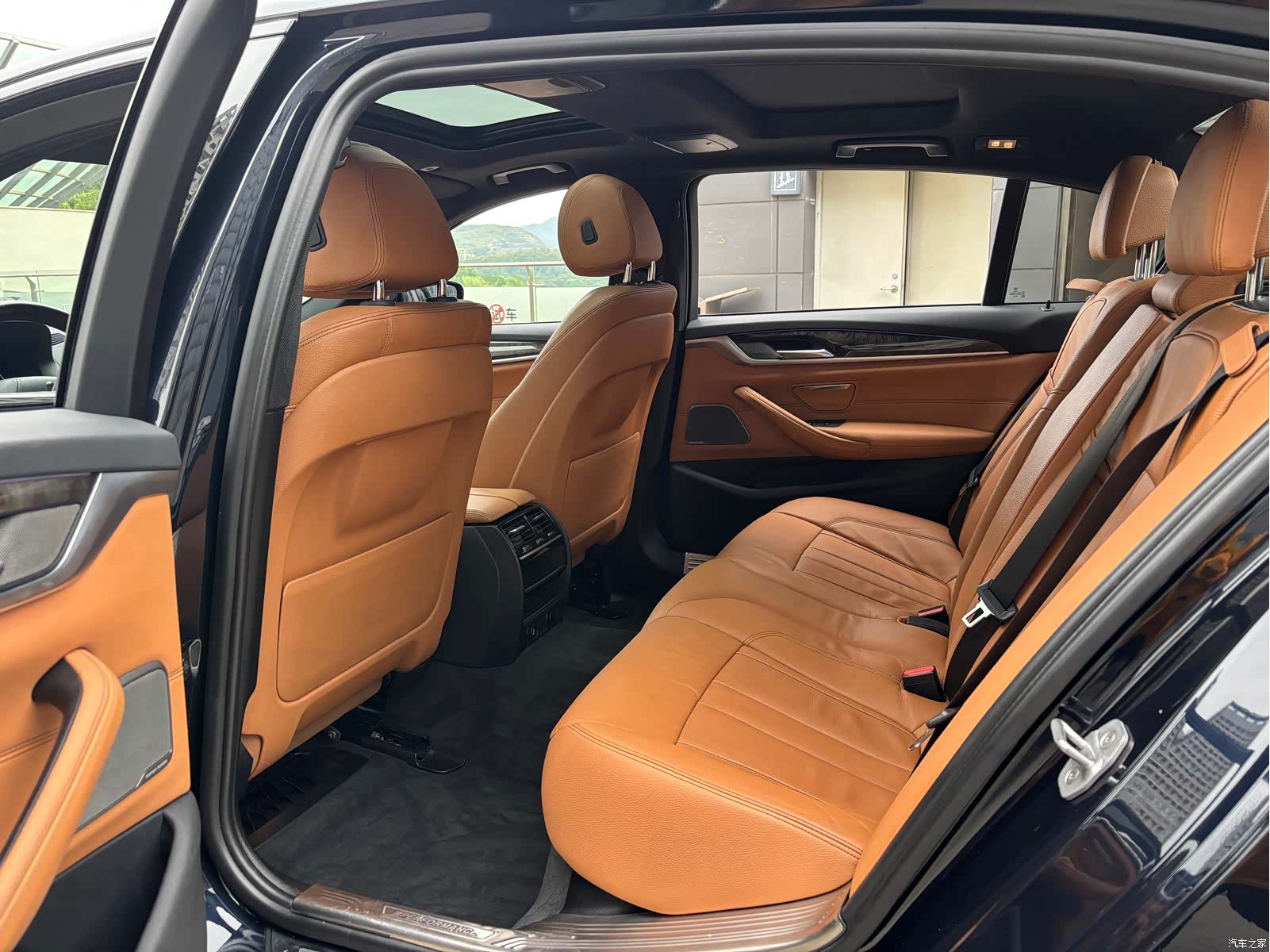 BMW 5 Series, 2018 16