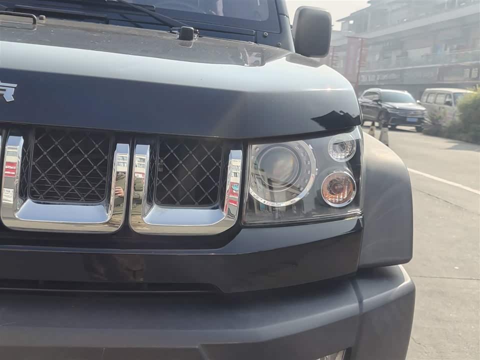 Beijing BJ40