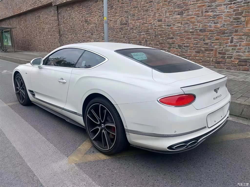 Bentley Continental GT, 2022 4
