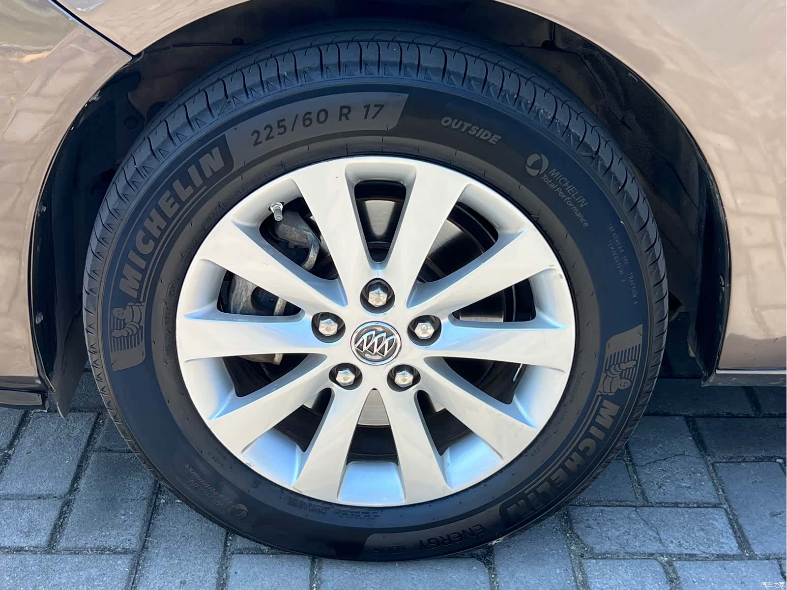 Buick GL8, 2013 20