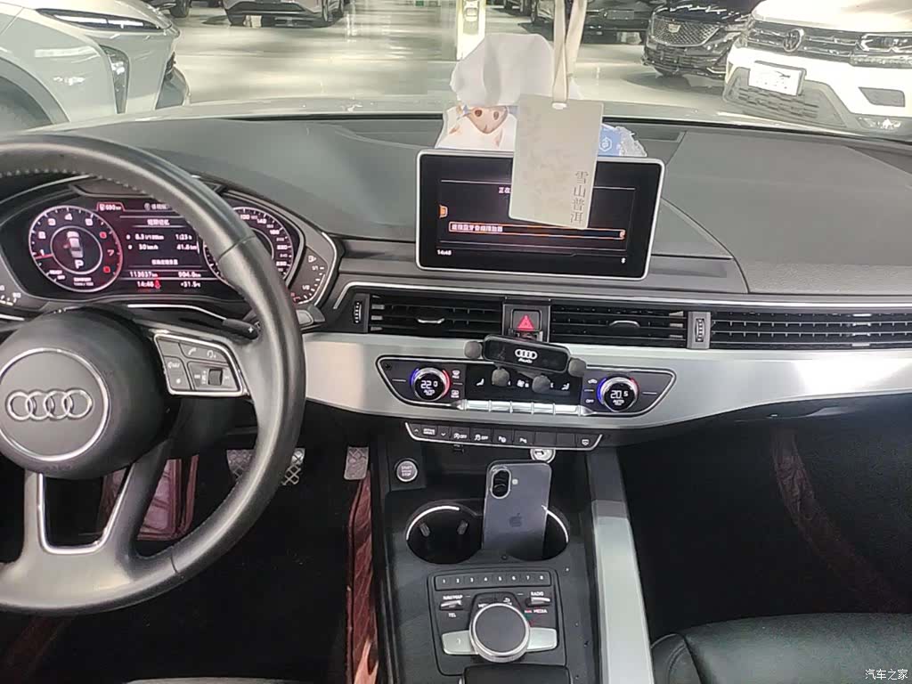 Audi A4L, 2019 13