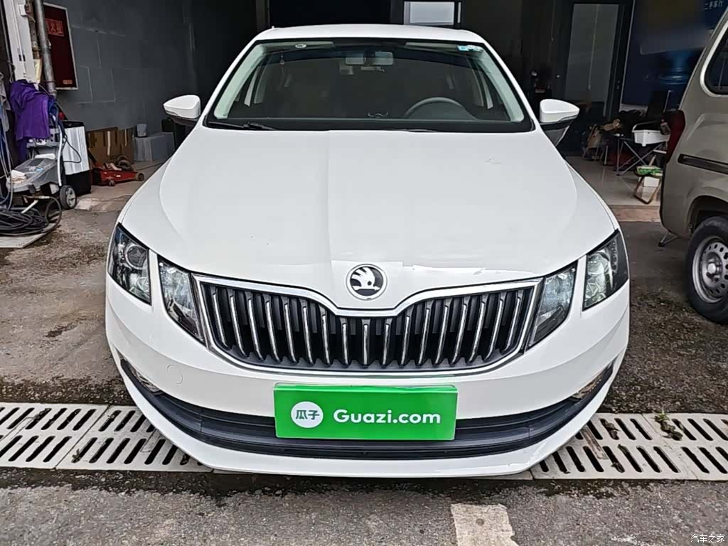 Skoda Octavia, 2018 3