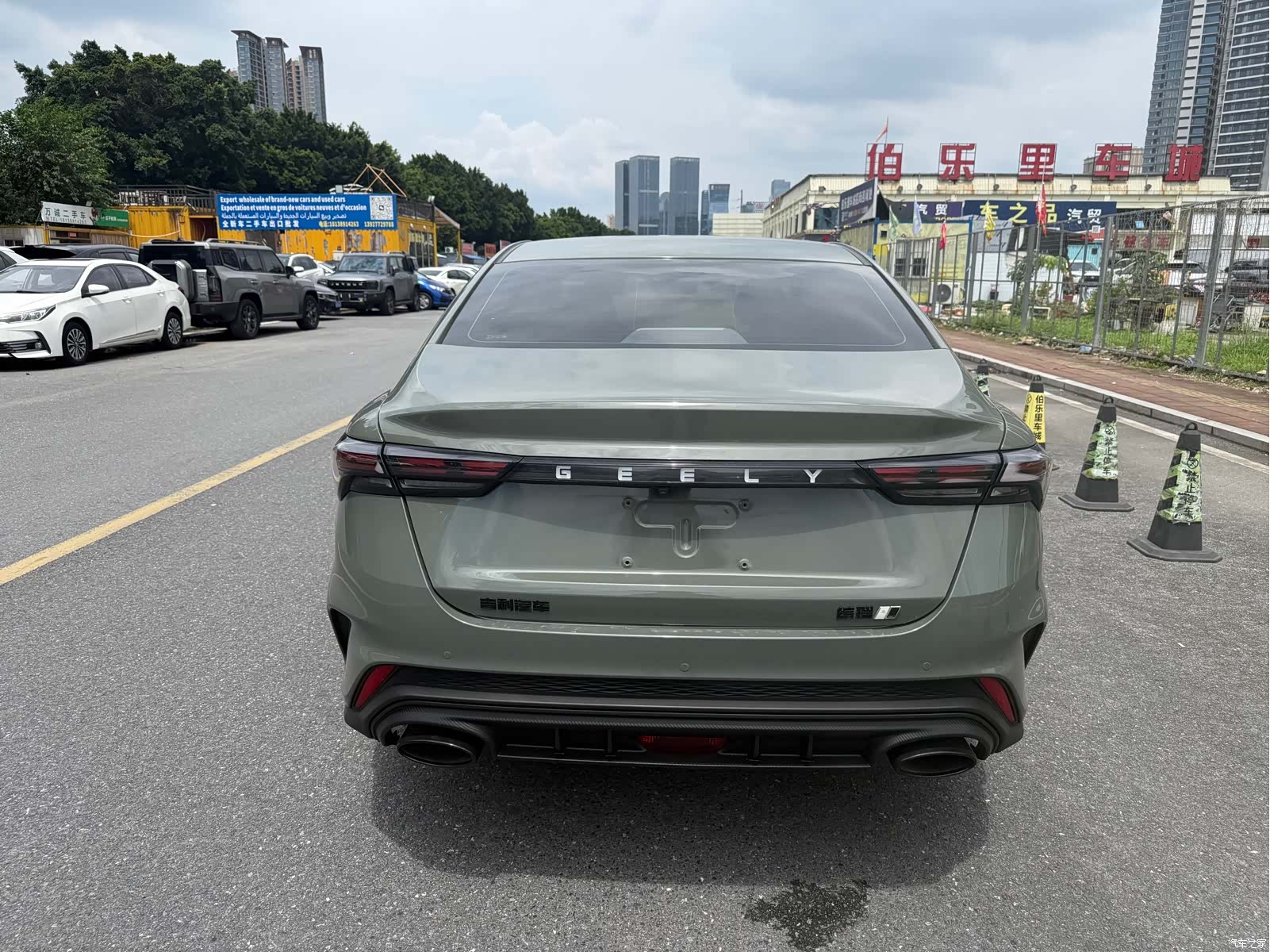 Geely Binray, 2022 15