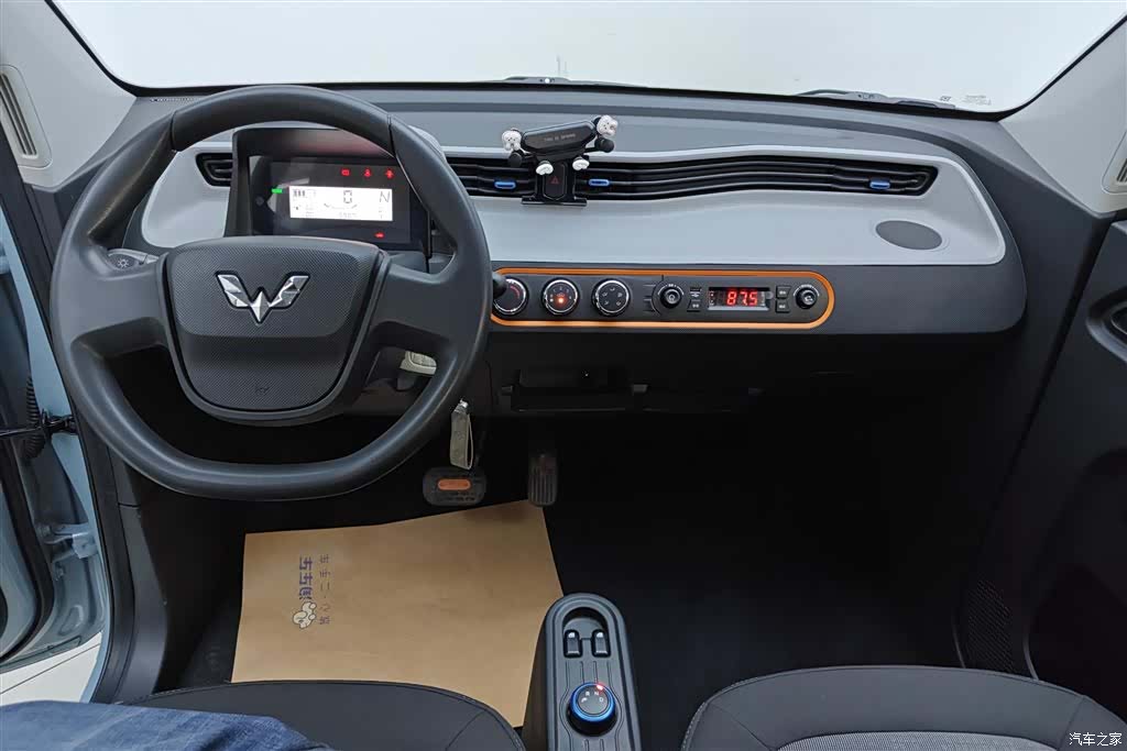 Wuling MINIEV, 2023 12