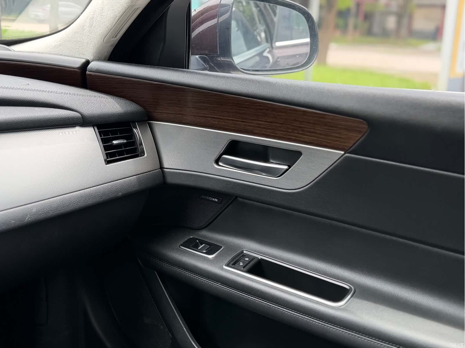 Land Rover XFL, 2018 все фото