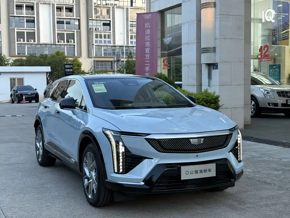 Cadillac IQ Aoge