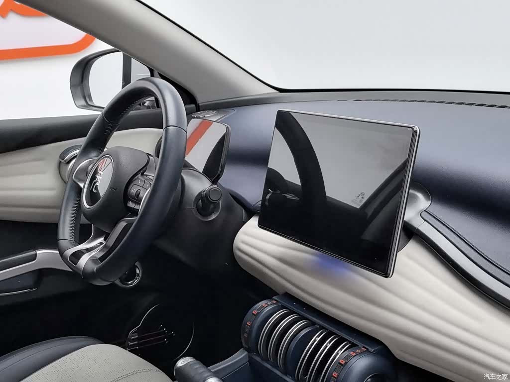 BYD Yuan, 2022 22