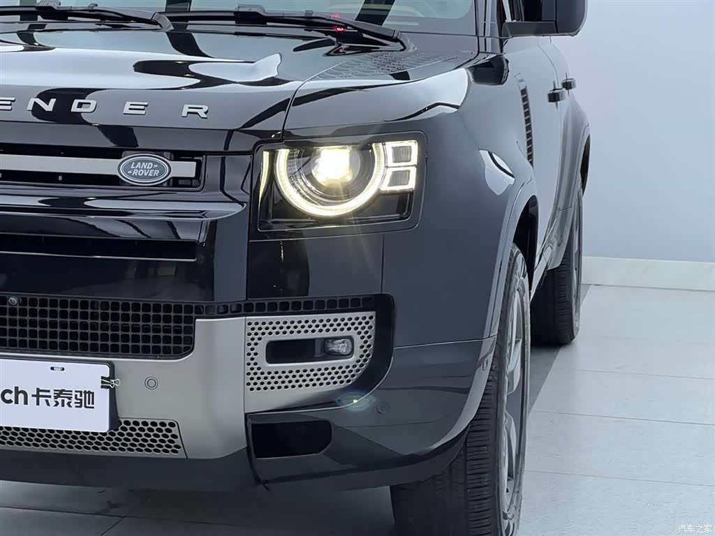 Land Rover Defender, 2025 9