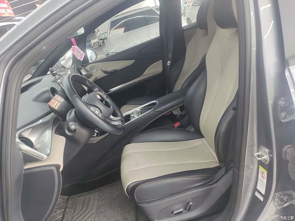 BYD Dolphin, 2024 15