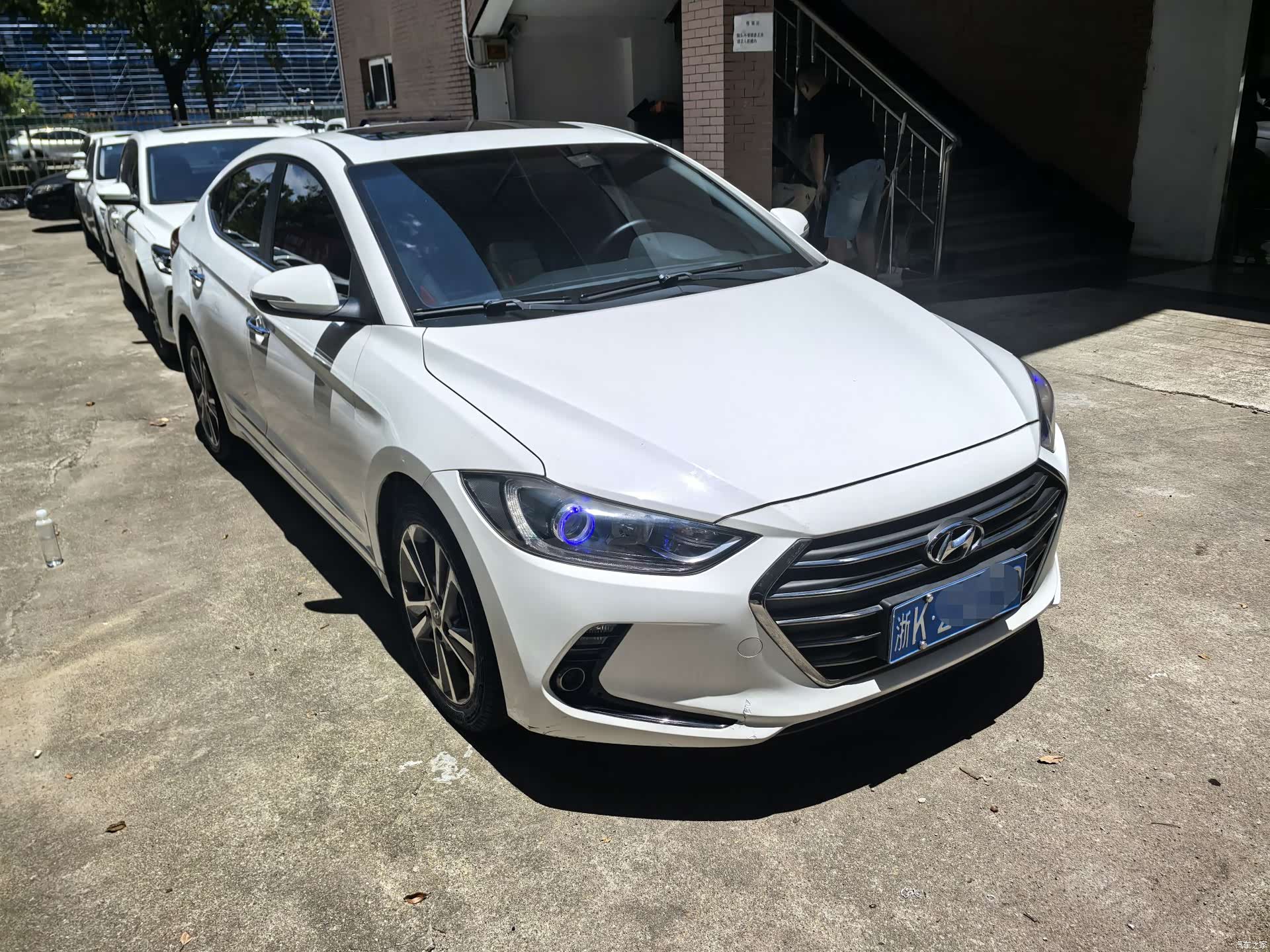 Hyundai 15, 2018 3