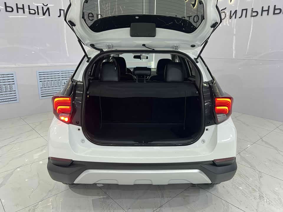 Toyota YARiS L Zhixuan