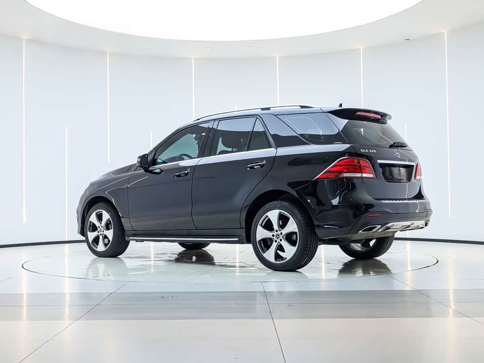 Mercedes-Benz GLE Mercedes-Benz GLE