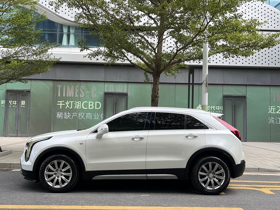 Cadillac XT4