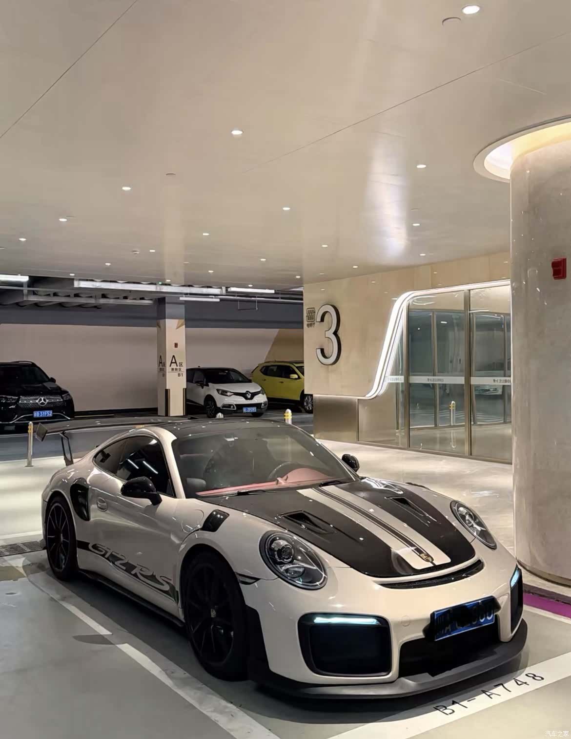 Porsche 911, 2013 1