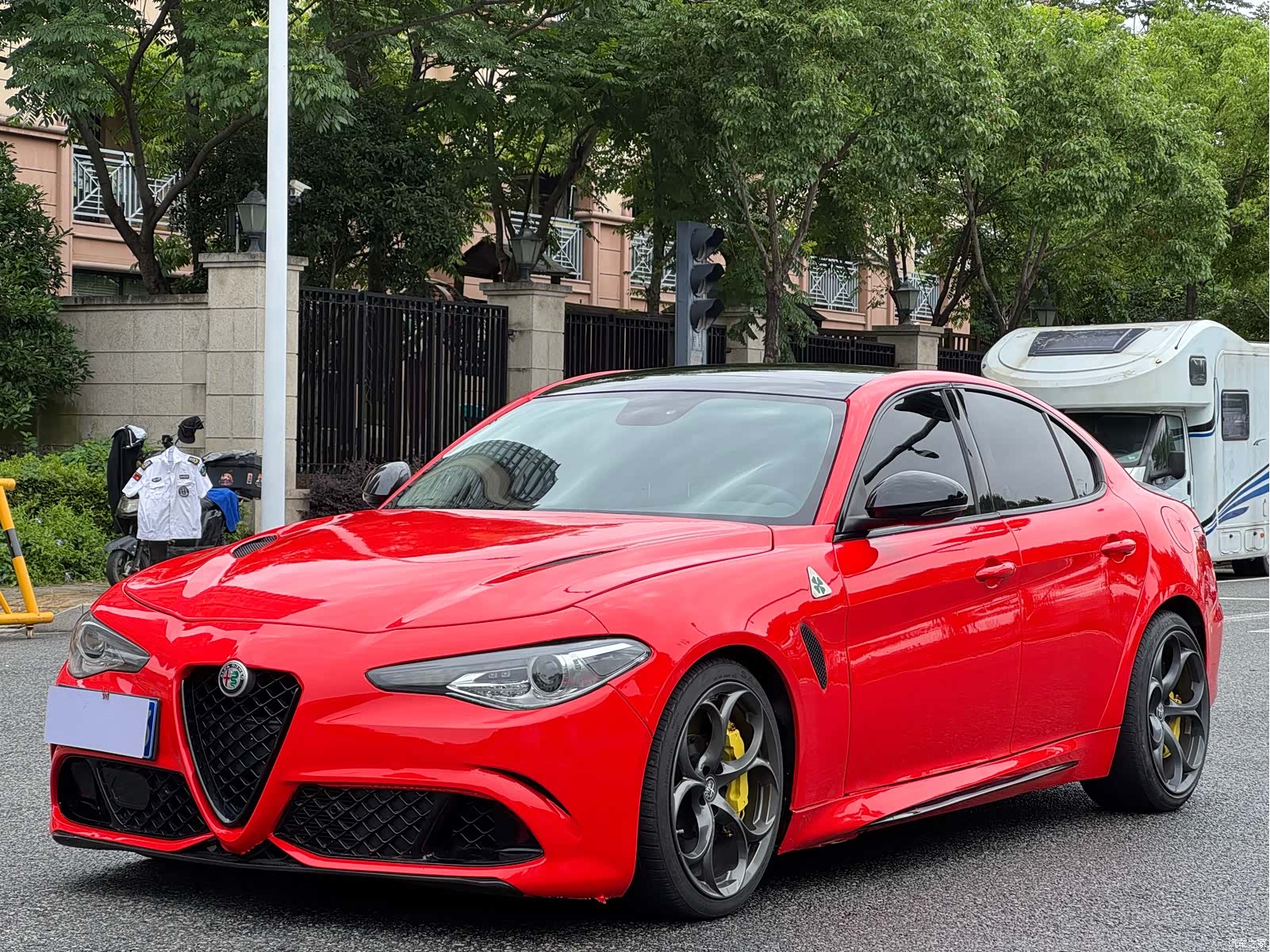 Alfa Romeo Giulia, 2017 3