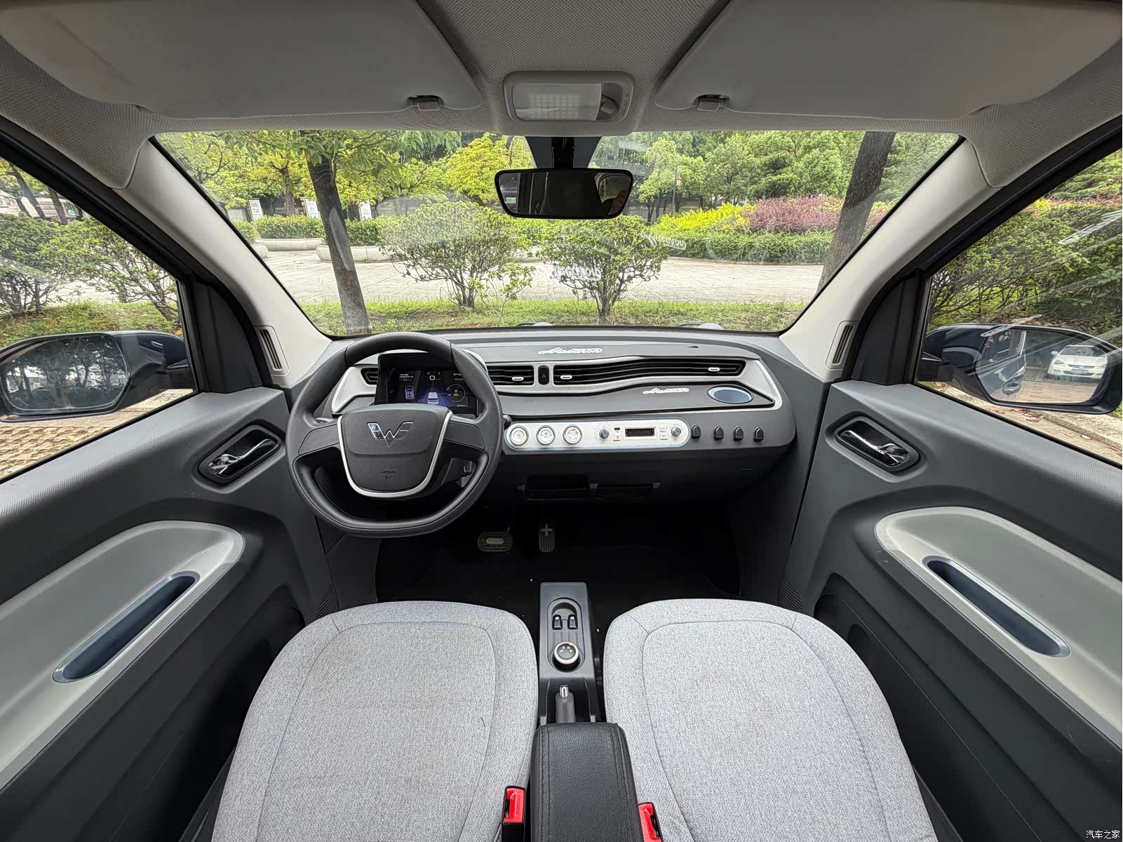 Wuling MINIEV, 2022 6