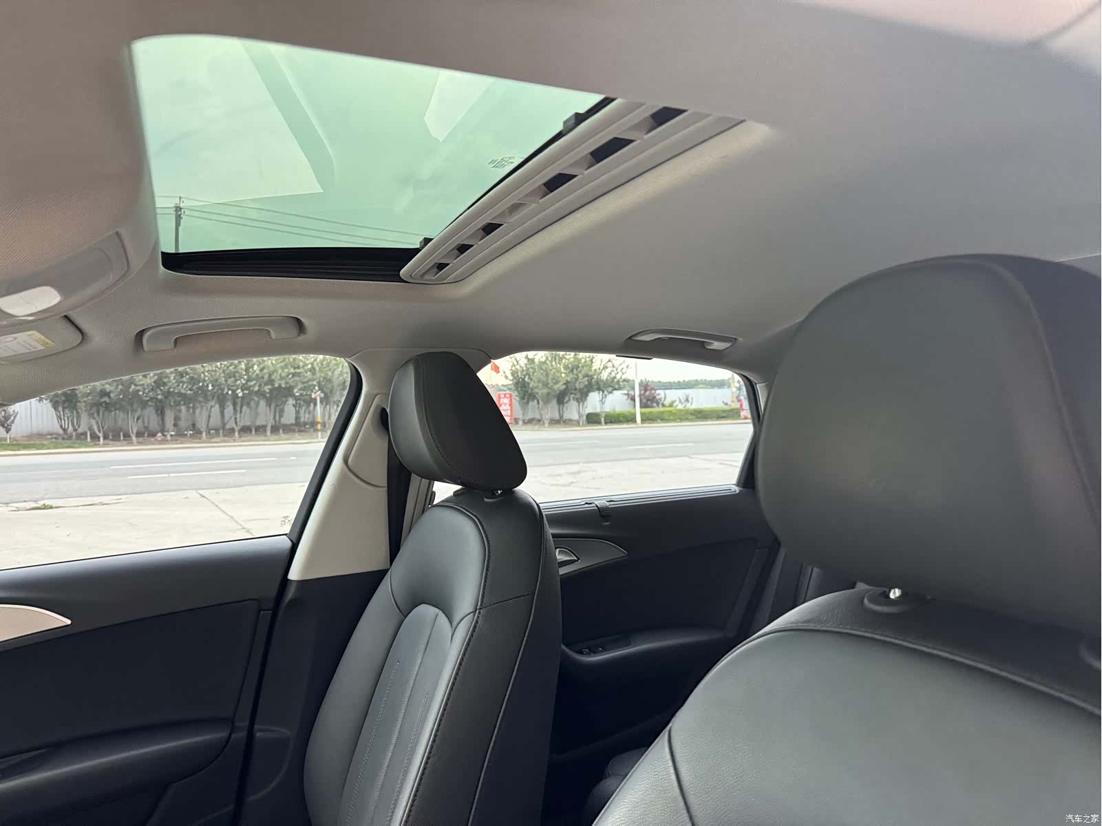 Audi A6L, 2016 9
