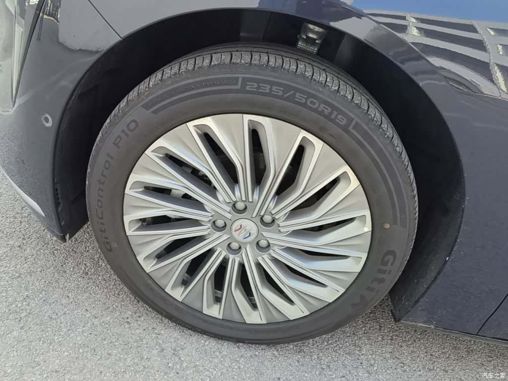 Buick L7, 2025 25