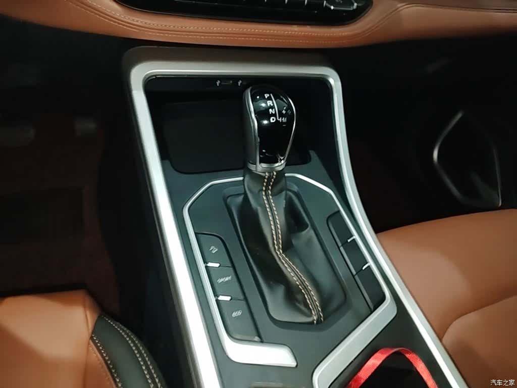 Geely X6, 2021 14