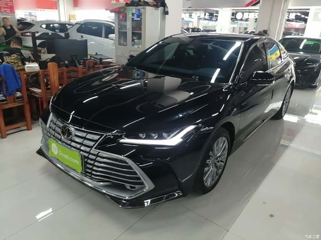 Toyota Avalon, 2025 1