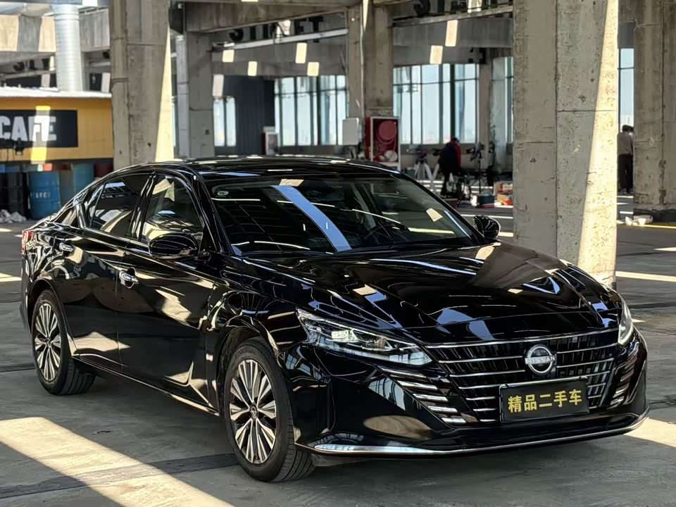 Nissan Teana