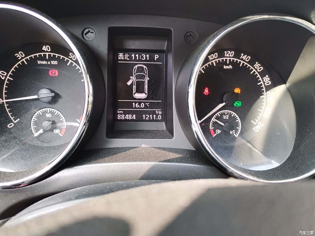 Skoda Yeti, 2015 3