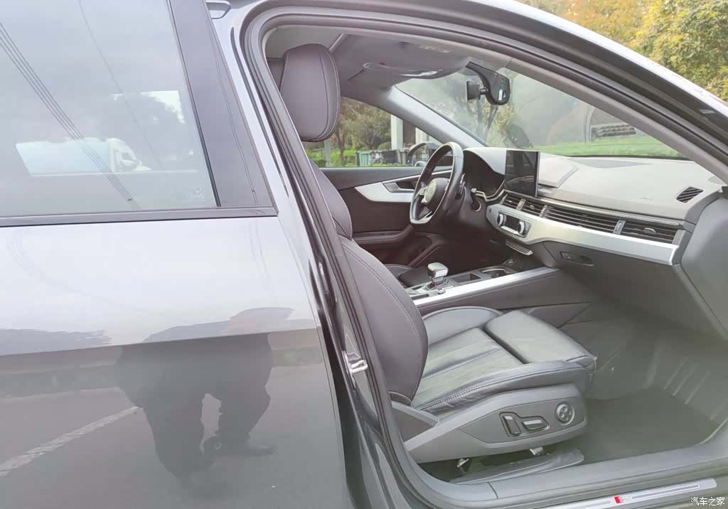 Audi A4L, 2022 6