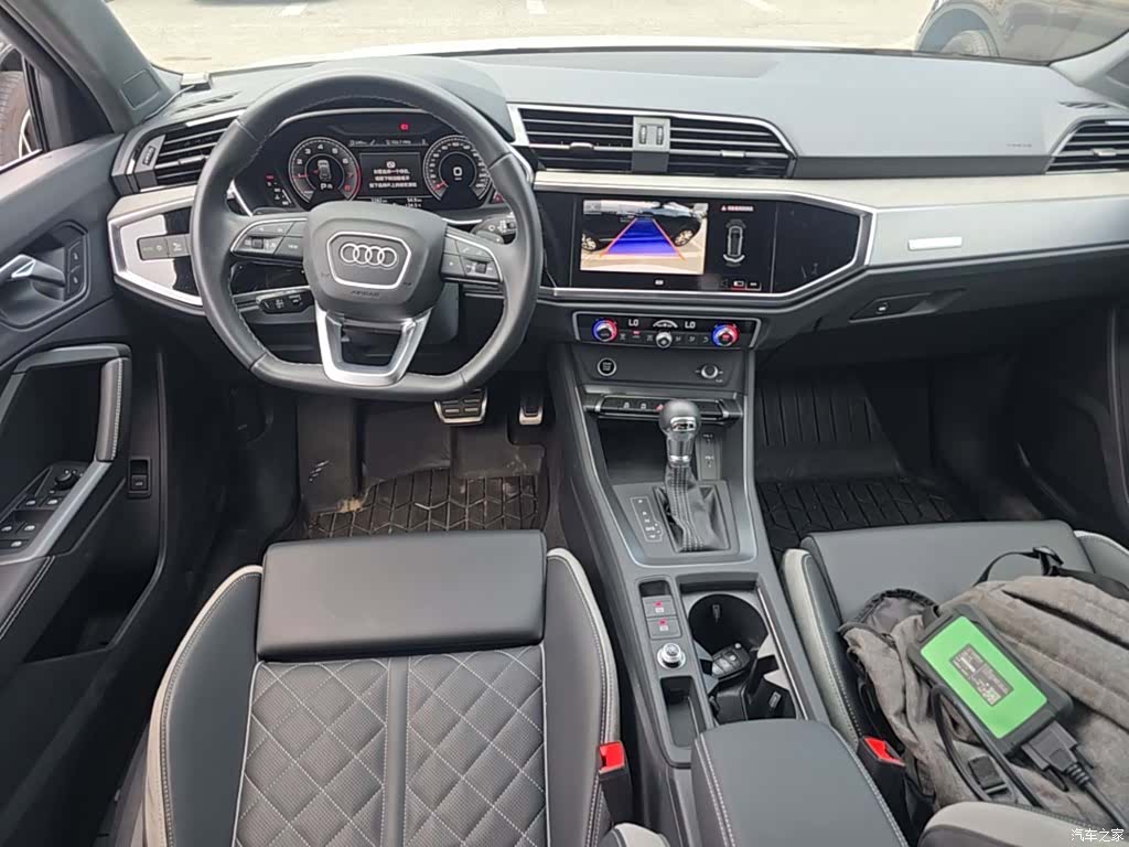Audi Q3, 2025 16