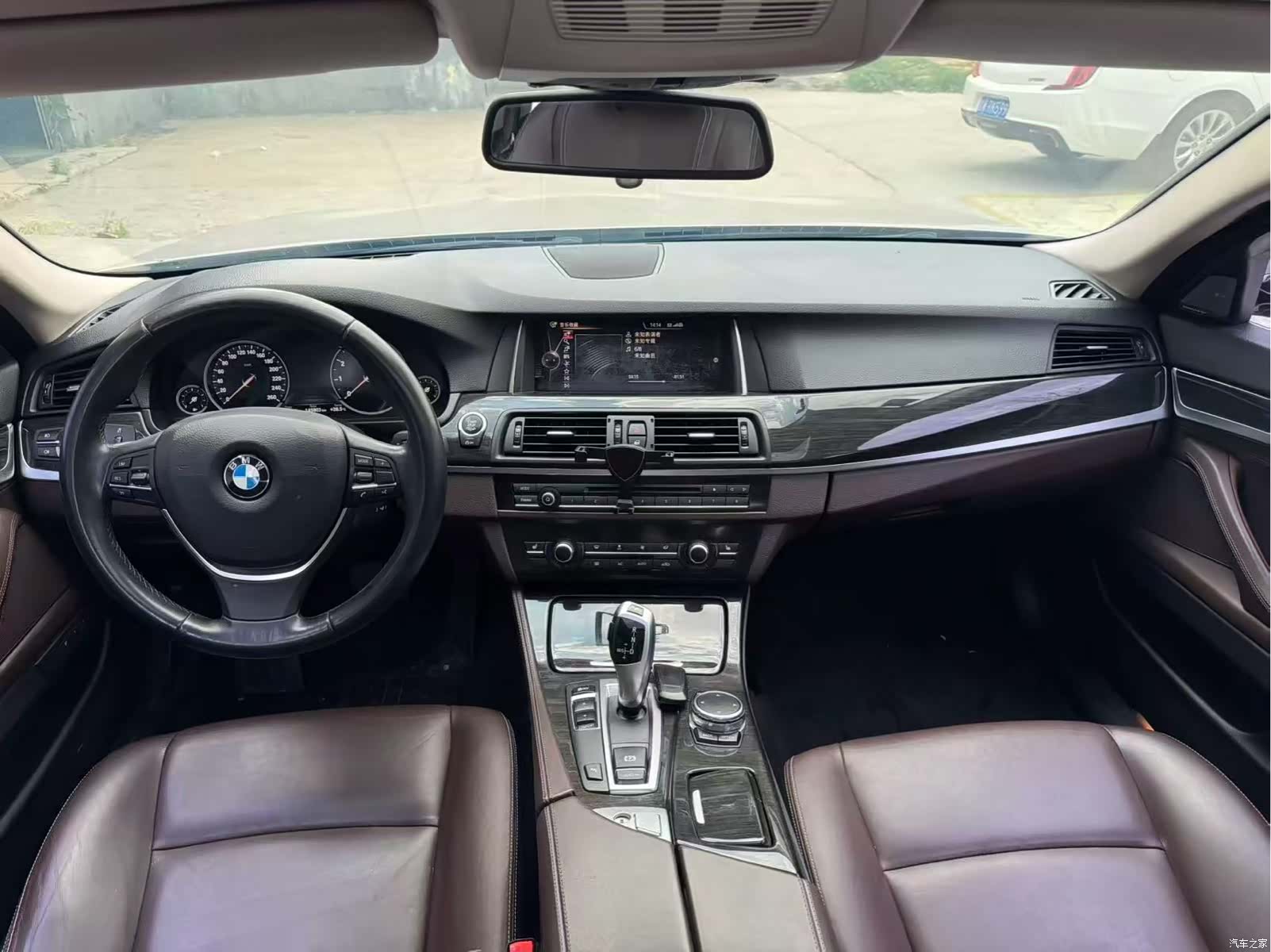 BMW 5 Series, 2016 6