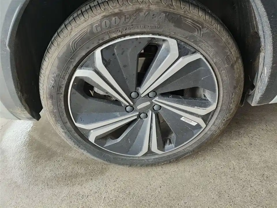 Geely Monjaro plug-in-hybrid