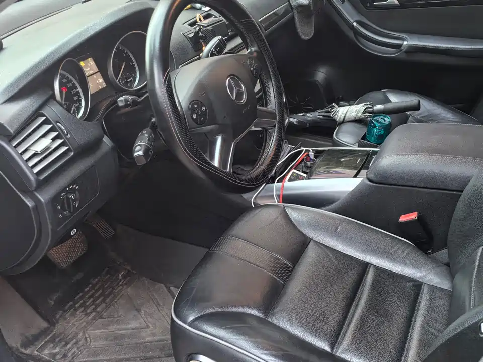 Mercedes-Benz R-class