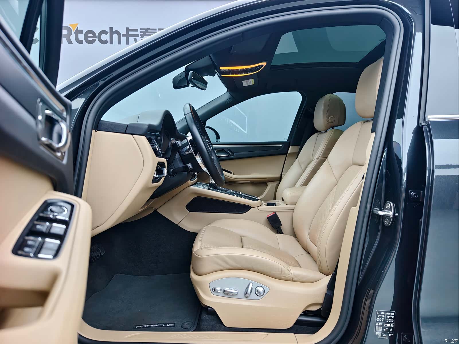Porsche Macan, 2021 все фото