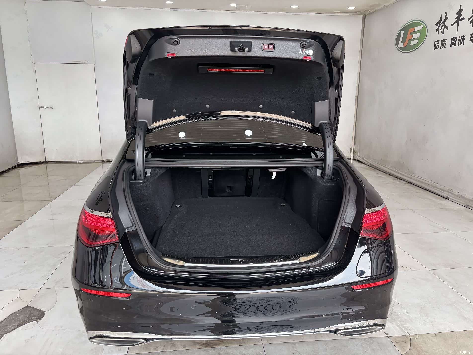 Mercedes-Benz S-Class, 2023 29