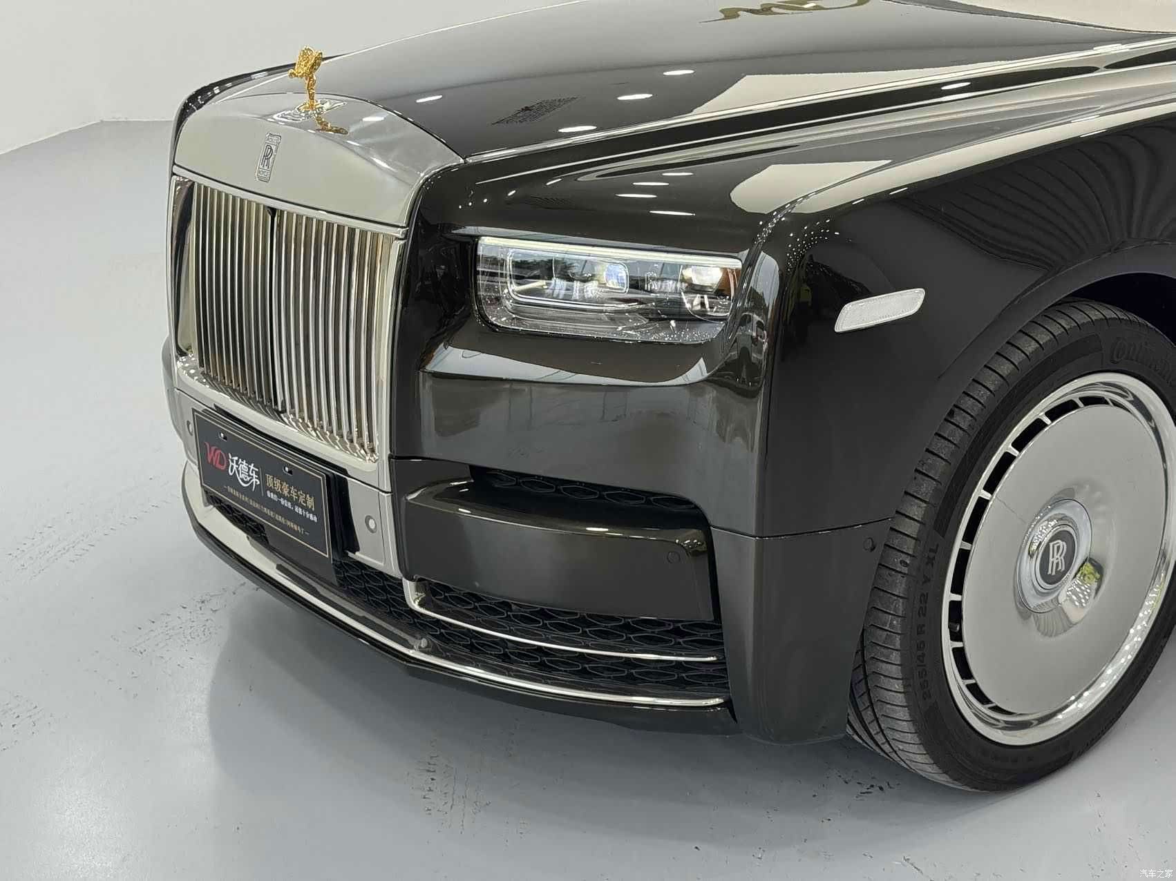 Rolls-Royce Phantom, 2023 7