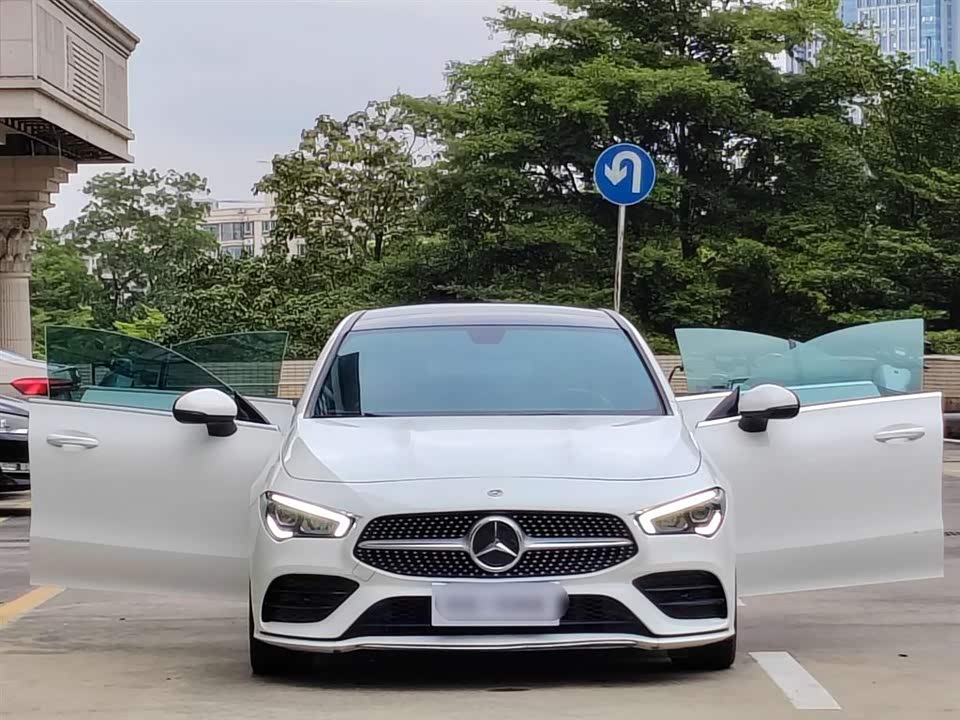 Mercedes-Benz CLA