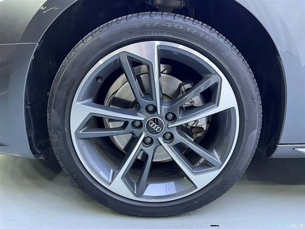 Audi A4L, 2023 20