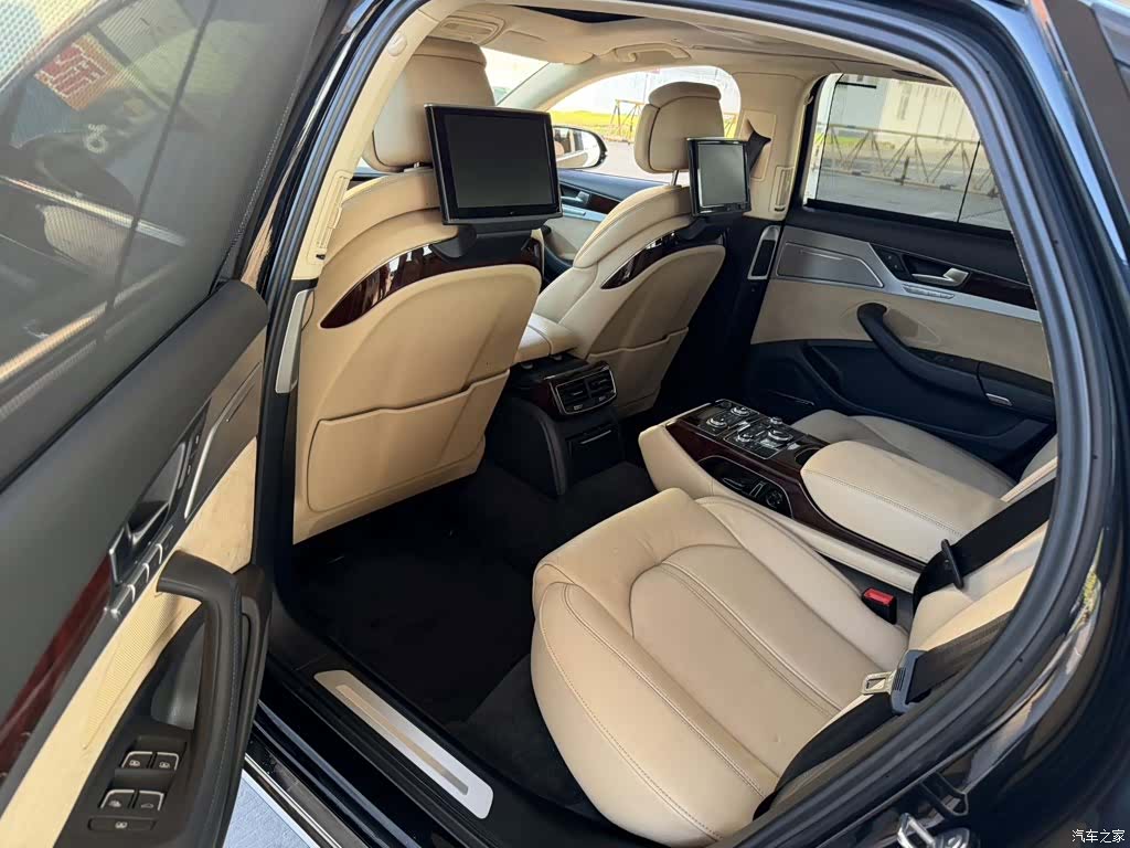 Audi A8L, 2013 7