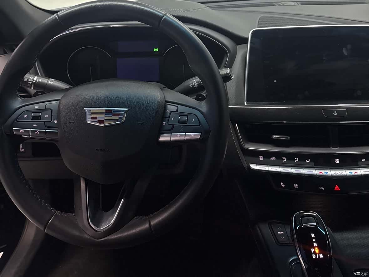 Cadillac CT5, 2022 10