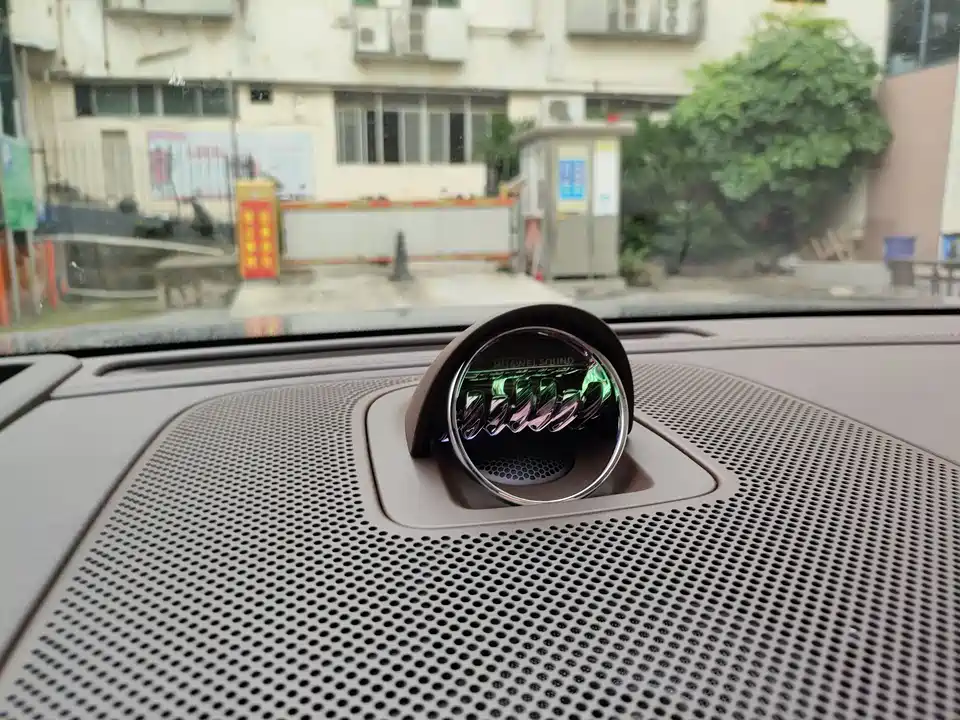 HarmonyOS Ask the world M9